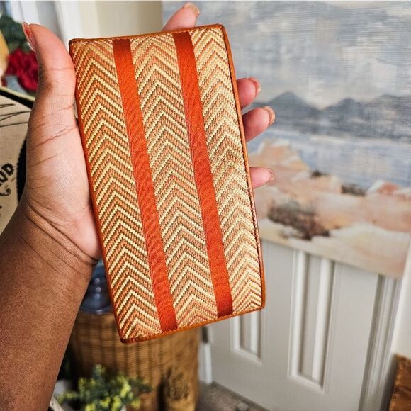 VTG Jacquard Brocade Abstract Stripe Wave Textile Wallet. - Picture 2 of 15
